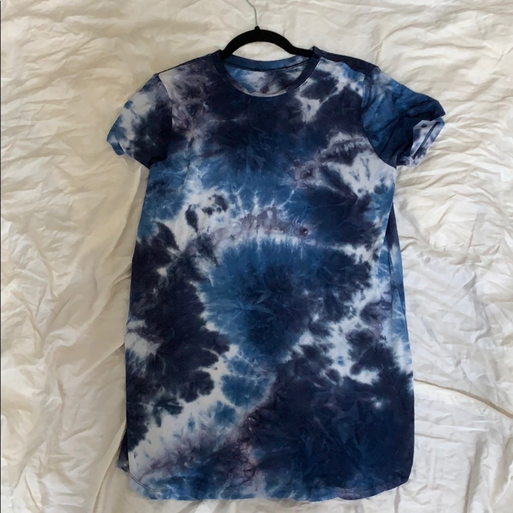 Blue Tie Dye T-Shirt Dress